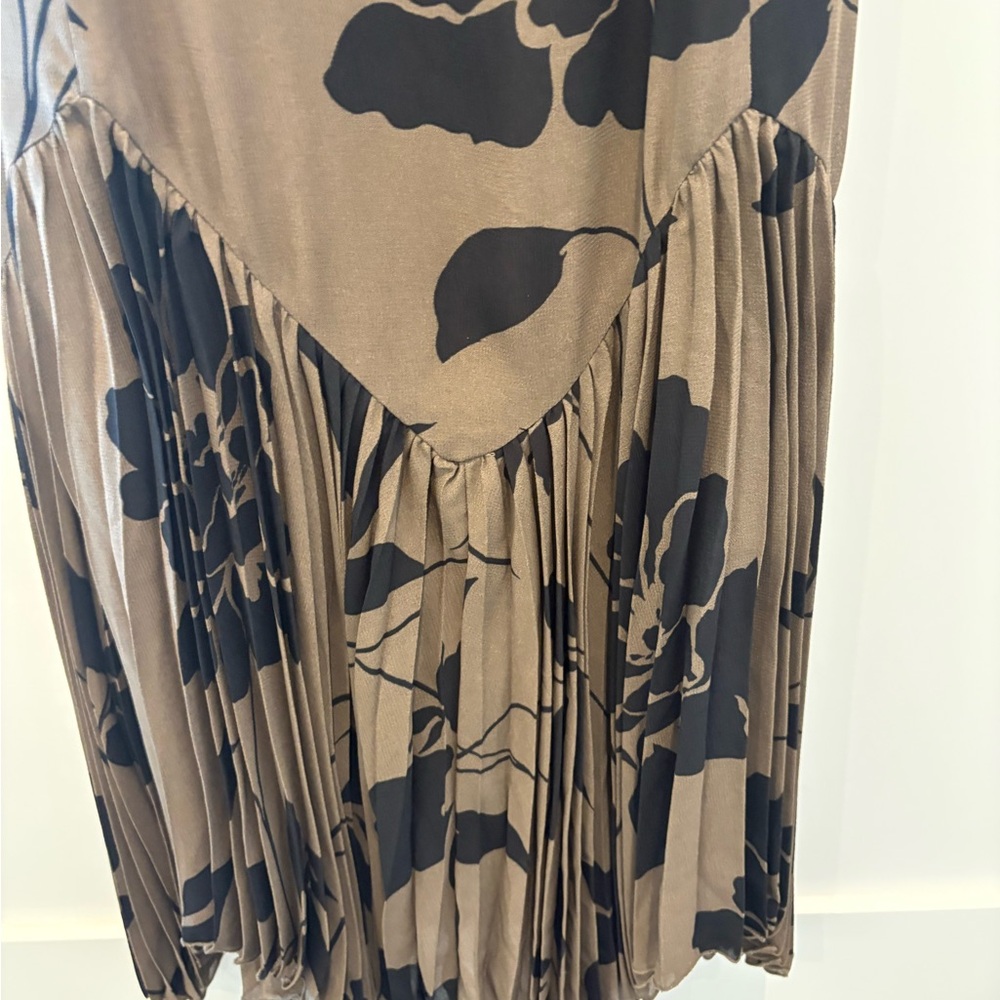 NWT Reformation Aiko dress in Solana print. Floral - Picture 9 of 11